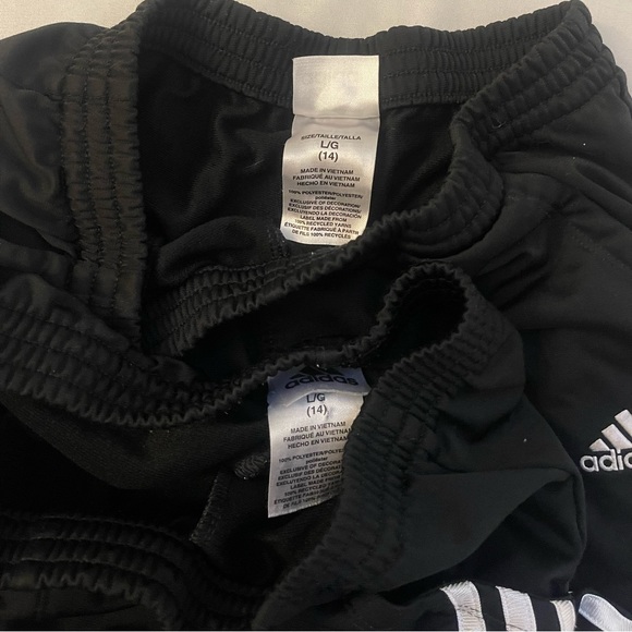 2 pairs youth Adidas - Picture 2 of 2